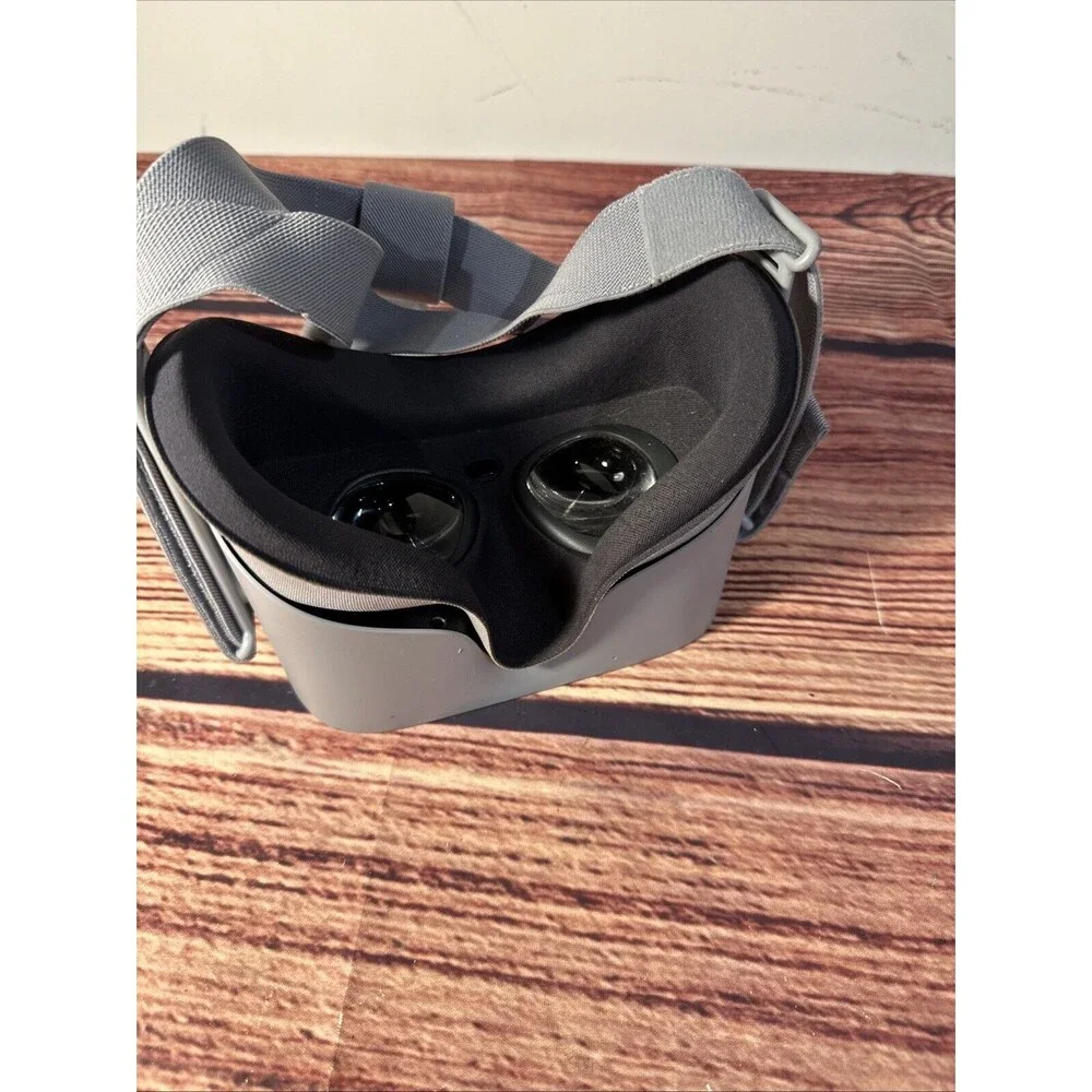 Oculus Go 64GB Standalone Virtual Reality Headset - WORKING - MH-A64